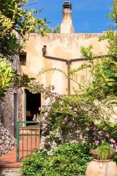 Agriturismo La Selva Финале Лигуре Екстериор снимка